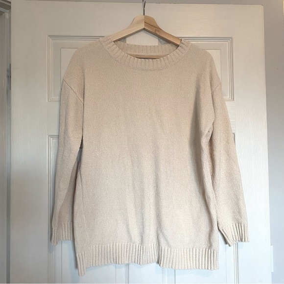 Mint - Get Involved White Chenille Sweater - size Small - Picture 1 of 8